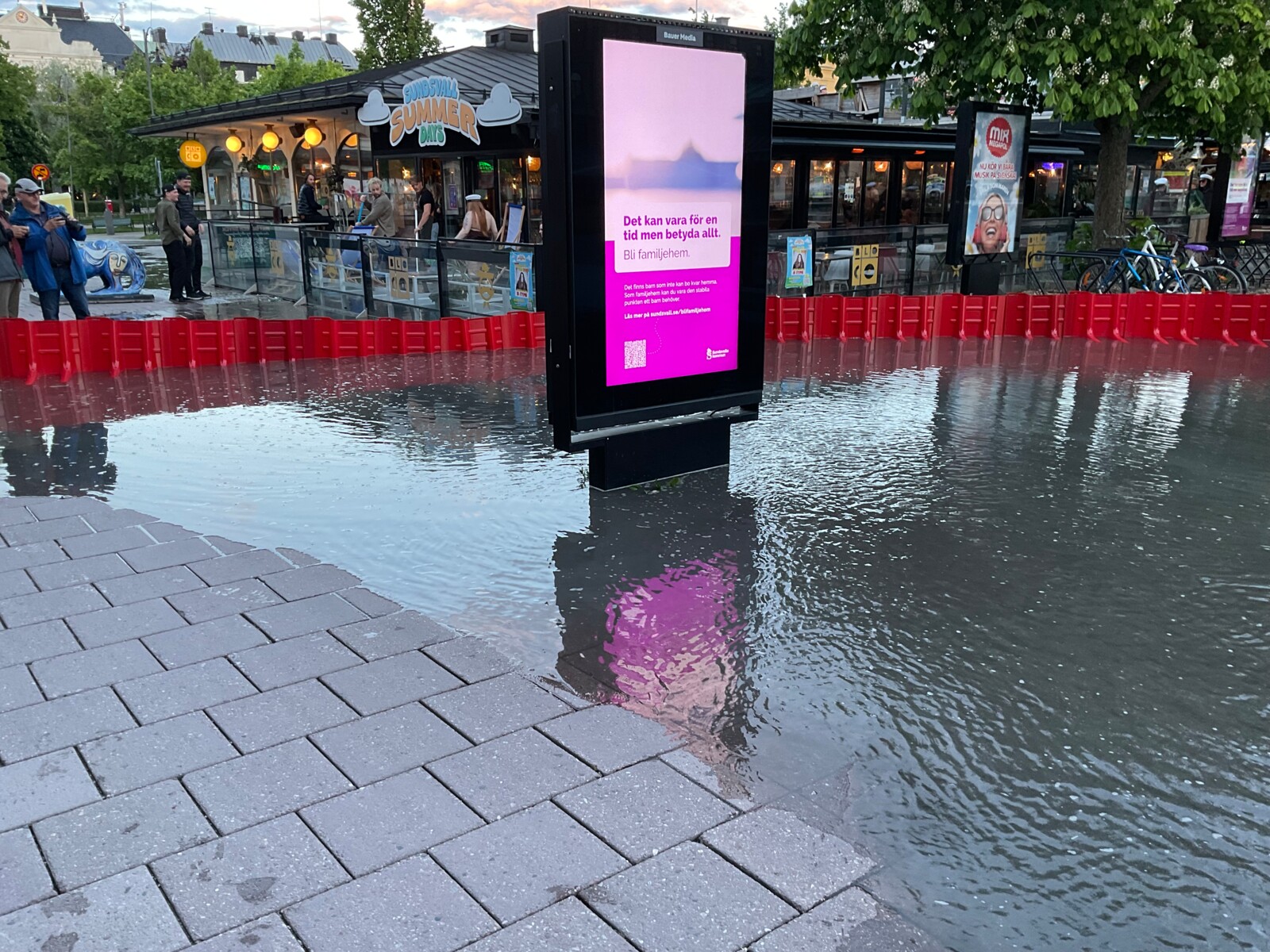 NOAQ Boxwall Protecting Commercial Property - Sundsvall, Sweden - Web01